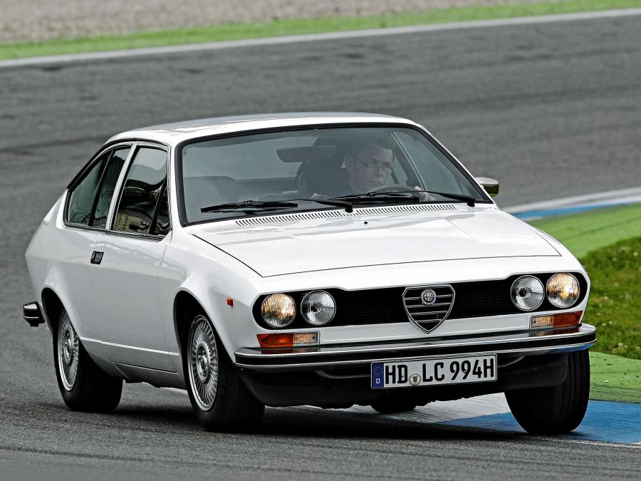  Alfa Romeo Alfetta GT (116) 1974 года  (фото 9 из 18)